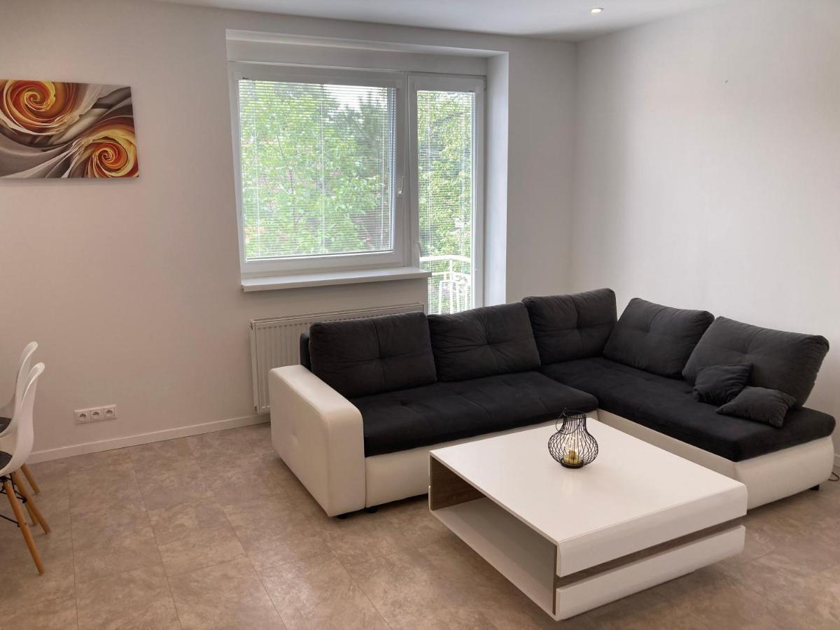 Apartman Duna Piest'any Exteriör bild