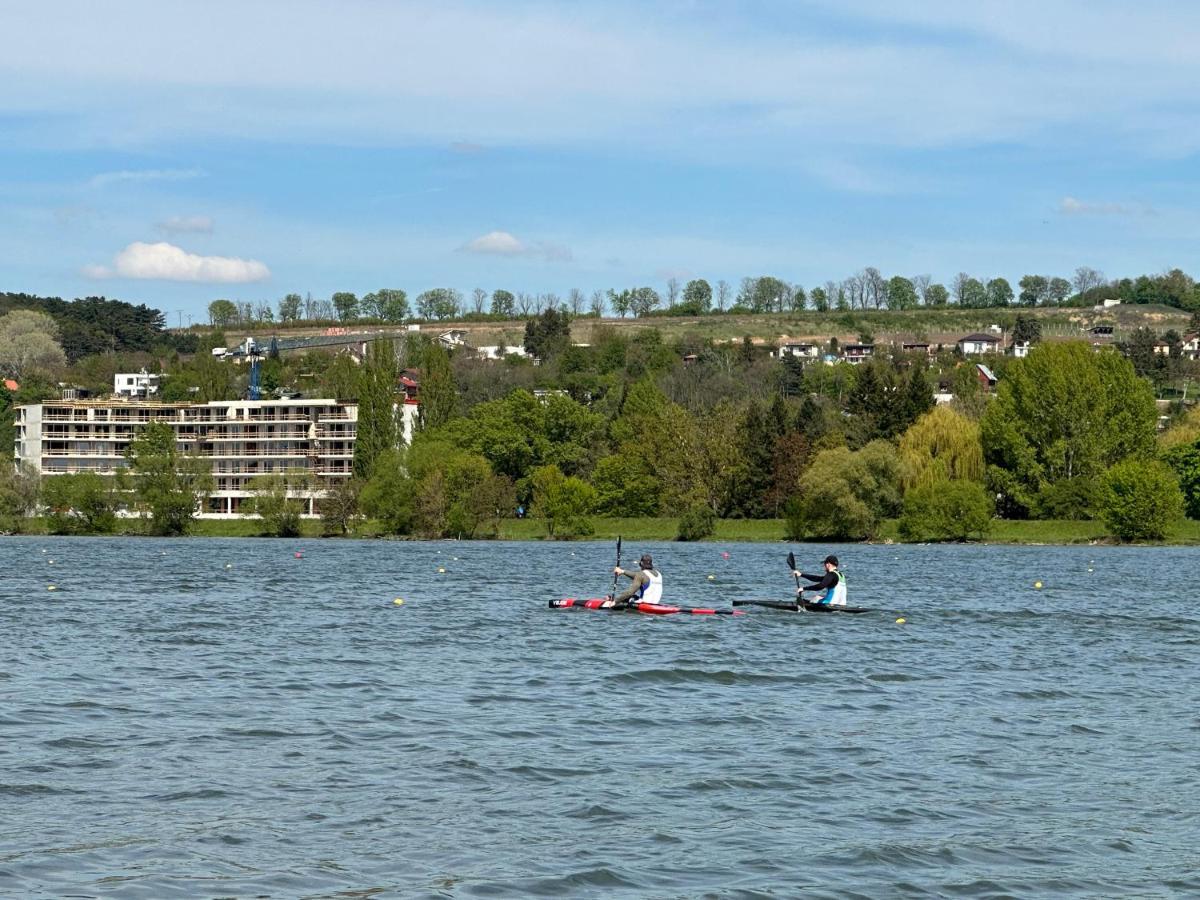 Apartman Duna Piest'any Exteriör bild